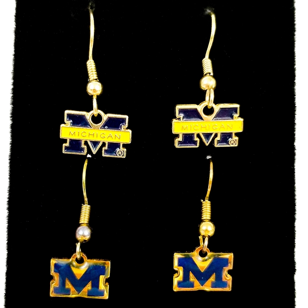 2 Pair University of Michigan Dangle Drop Earrings